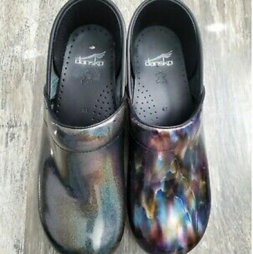Nursing shoes